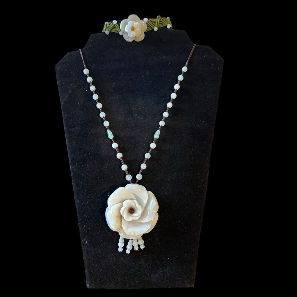 Exquisite Hand-Carved Jadeite Flower Necklace & Choker Set